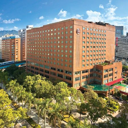 The Howard Plaza Hotel Taipei Eksteriør bilde The campus of National Yang-ming University