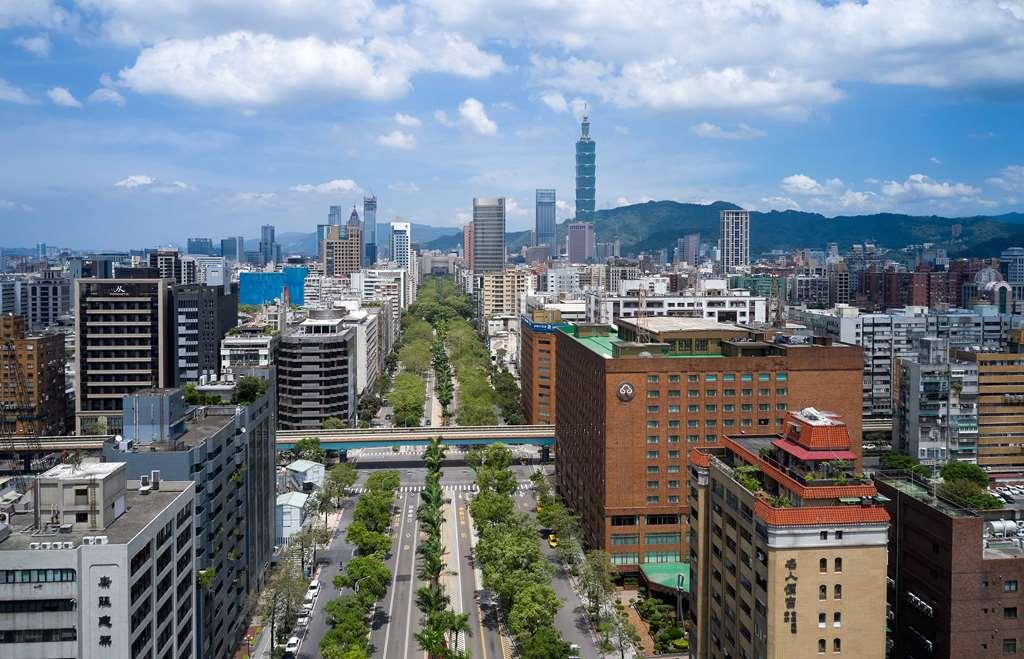 The Howard Plaza Hotel Taipei Eksteriør bilde Skyline of Taipei